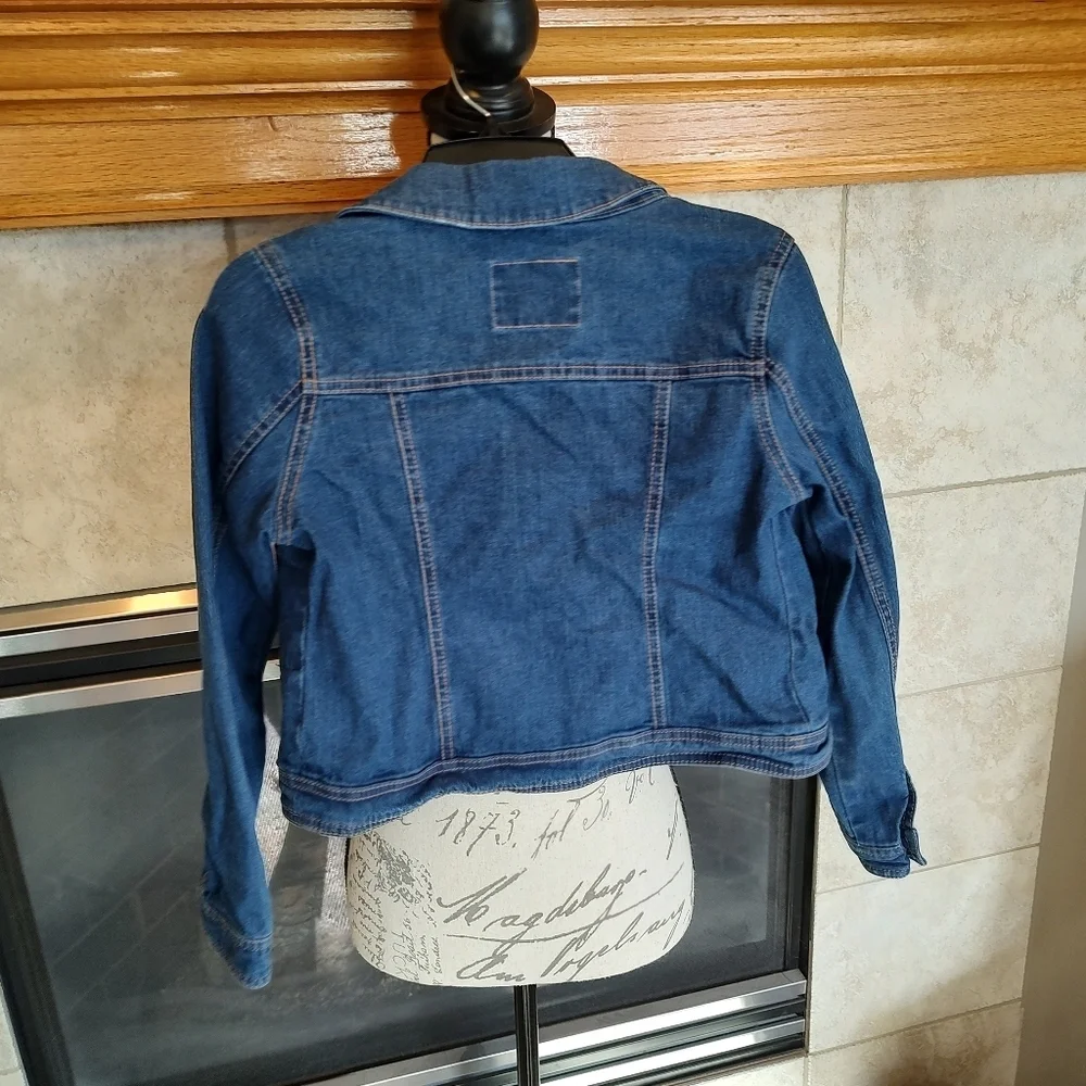 💥3/$20 Justice 8/10 Jean Jacket!